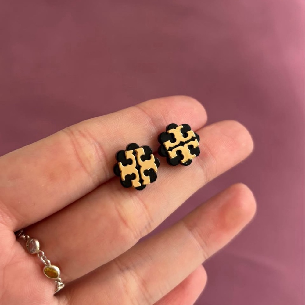 TORY BURCH EARRINGS